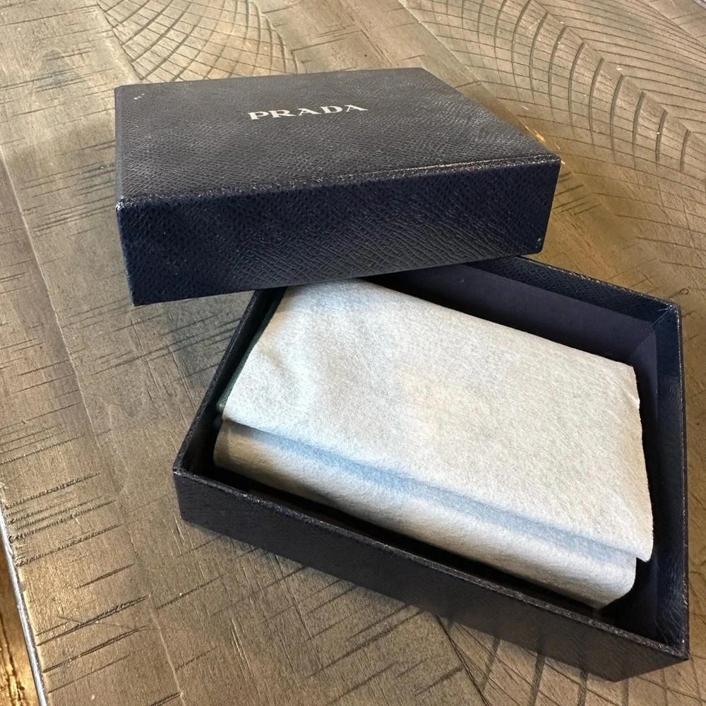 Prada Blue Saffiano Leather Card Holder with Gold Logo - Picture 8 of 12